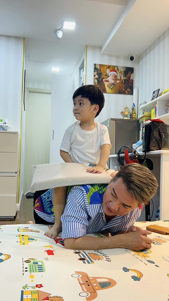 Sao Việt 24h: Ngỡ ngàng trước danh tính amp;#34;người yêuamp;#34; khiến Đàm Vĩnh Hưng yêu hơn cả chính bản thân mình - 2