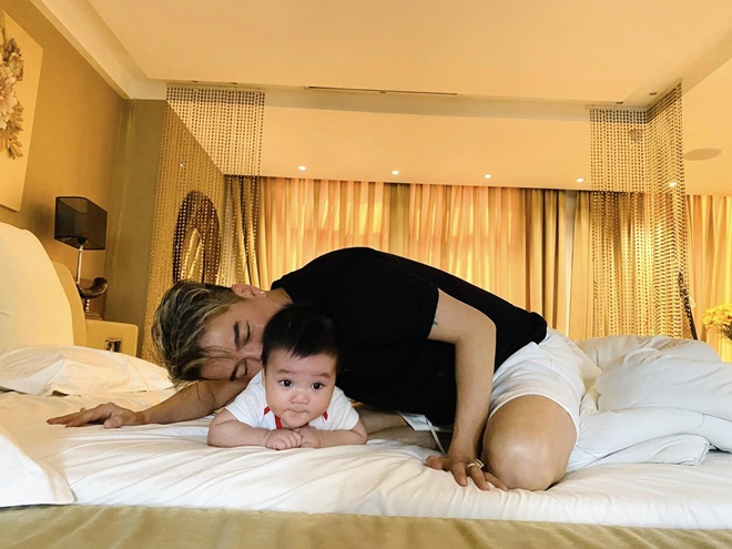Sao Việt 24h: Ngỡ ngàng trước danh tính amp;#34;người yêuamp;#34; khiến Đàm Vĩnh Hưng yêu hơn cả chính bản thân mình - 4