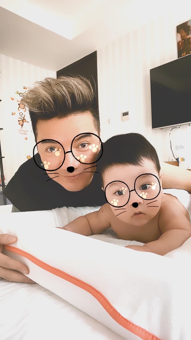 Anh hé lộ nhiều khoảnh khắc ngọt ngào giữa mình và con trai làm người hâm mộ “lụi tim”.