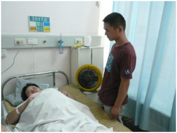 Mẹ chồng bỗng đon đả chăm cháu gái mới sinh, con dâu bất ngờ nhìn thấy cảnh tượng đầy choáng váng