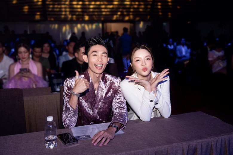 Diễn viên Hồng Thanh - bạn trai DJ Mie nhí nhảnh bên Lý Nhã Kỳ.