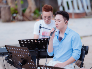 Phan Mạnh Quỳnh hát Ba kể con nghe đầy cảm xúc sau khi lên chức bố