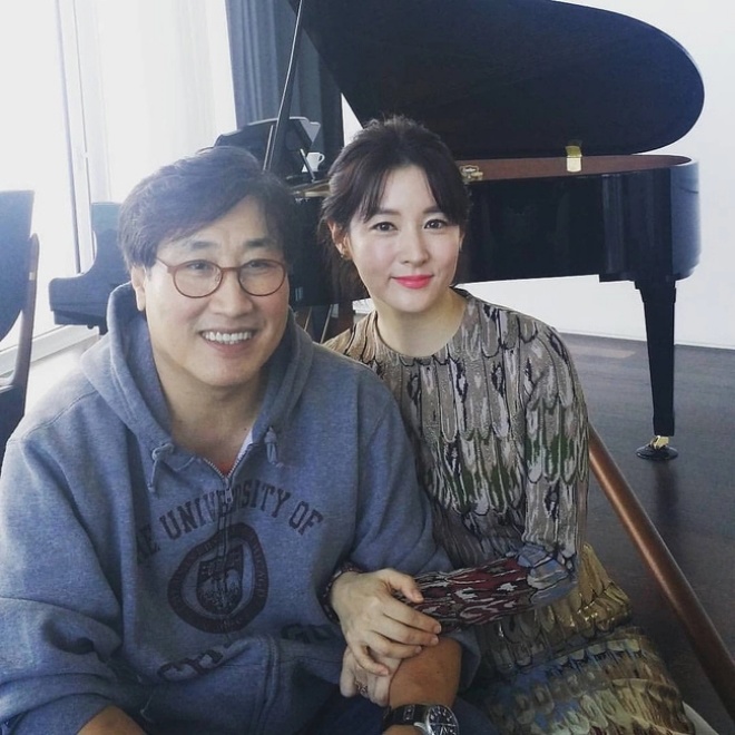 Được biết, ông hơn bà xã 20 tuổi nhưng vẫn rất khỏe mạnh và nhanh nhẹn.