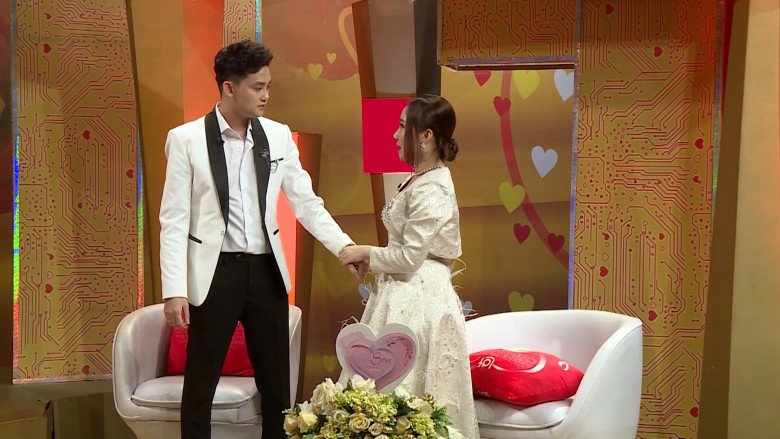 img srchttps://cdn.eva.vn/upload/1-2023/images/2023-02-13/chau-trai-nsut-kim-tieu-long-tan-do-vo-hon-6-tuoi-xinh-nhu-thien-than-lam-nang-khoc-trong-dem-dinh-m-11-1676276665-649-width780height439.jpg width660 /