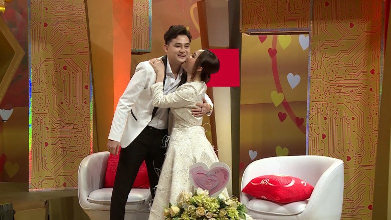 Cháu trai NSƯT Kim Tiểu Long tán đổ vợ hơn 6 tuổi xinh như thiên thần, làm nàng khóc trong đêm định mệnh - 14