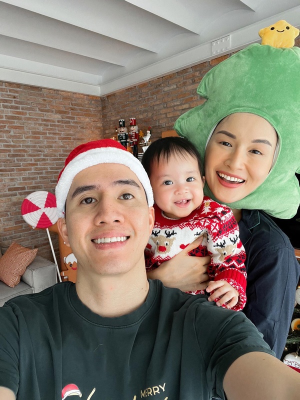 Gia đình hạnh phúc của Giang ơi.