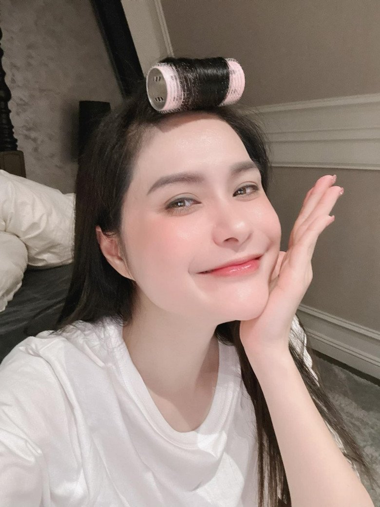 Đoàn Di Băng vốn nổi tiếng là một trong những mỹ nhân sở hữu làn da căng bóng, sáng mịn như em bé.