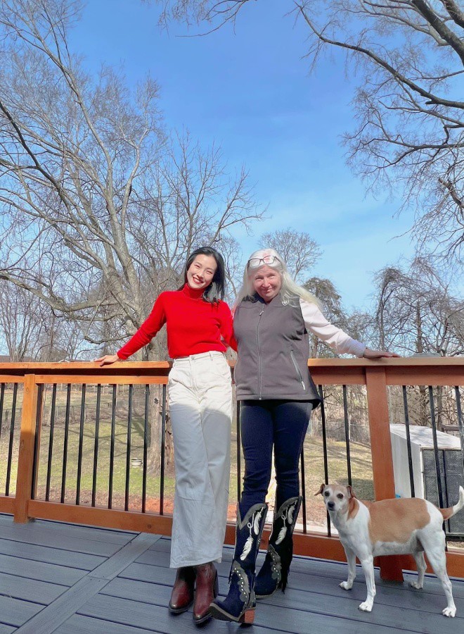 Nữ MC không ngại bày tỏ tình cảm, sự thân mật với mẹ chồng.