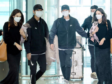 Song Joong Ki xuất hiện sau tin kết hôn, bà xã người Anh gây chú ý với váy ôm khoe dáng, khó tin đang mang thai