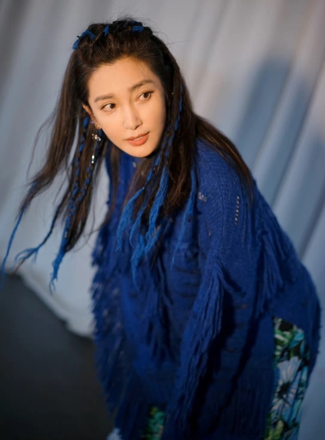 Lý Băng Băng bị nghi ngờ có quan hệ mập mờ với đàn em đáng tuổi con.