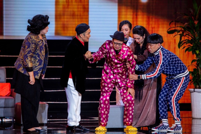 amp;#34;Tình địchamp;#34; của siêu lừa đảo phim VTV: Có quan hệ đặc biệt với Tự Long, thù lao đầu không nổi 1 triệu đồng - 10