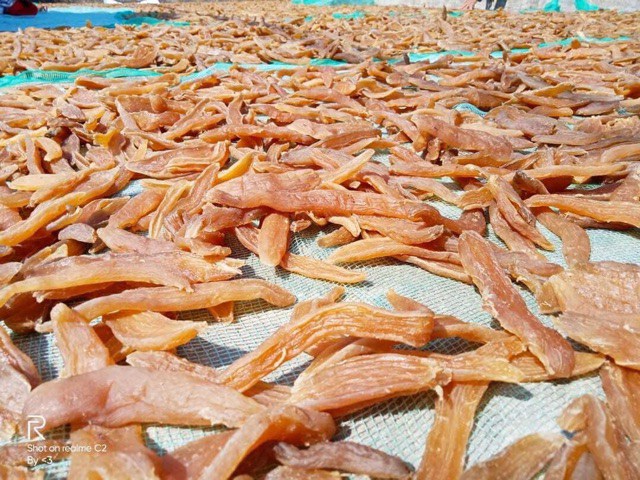 Món ăn xưa chỉ dân nghèo ăn, nay thành đặc sản Quảng Bình ai cũng mua về làm quà - 2