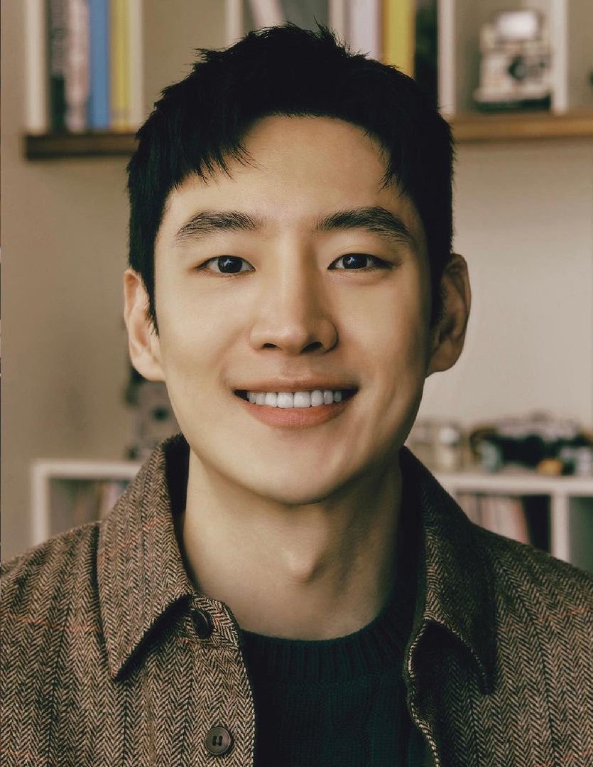 Nam diễn viên mặc áo dài Việt Nam gây chú ý trong Taxi Driver 2 là ai? - 7