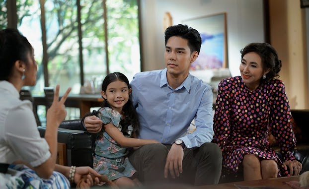 Do ở gần nhà ngoại nên vợ chồng tôi được nhờ cậy ông bà rất nhiều. (Ảnh minh họa)