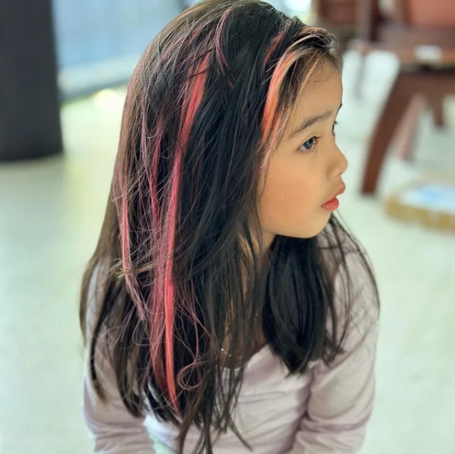 Cô nhóc sau này lớn chắc chắn là mỹ nhân.