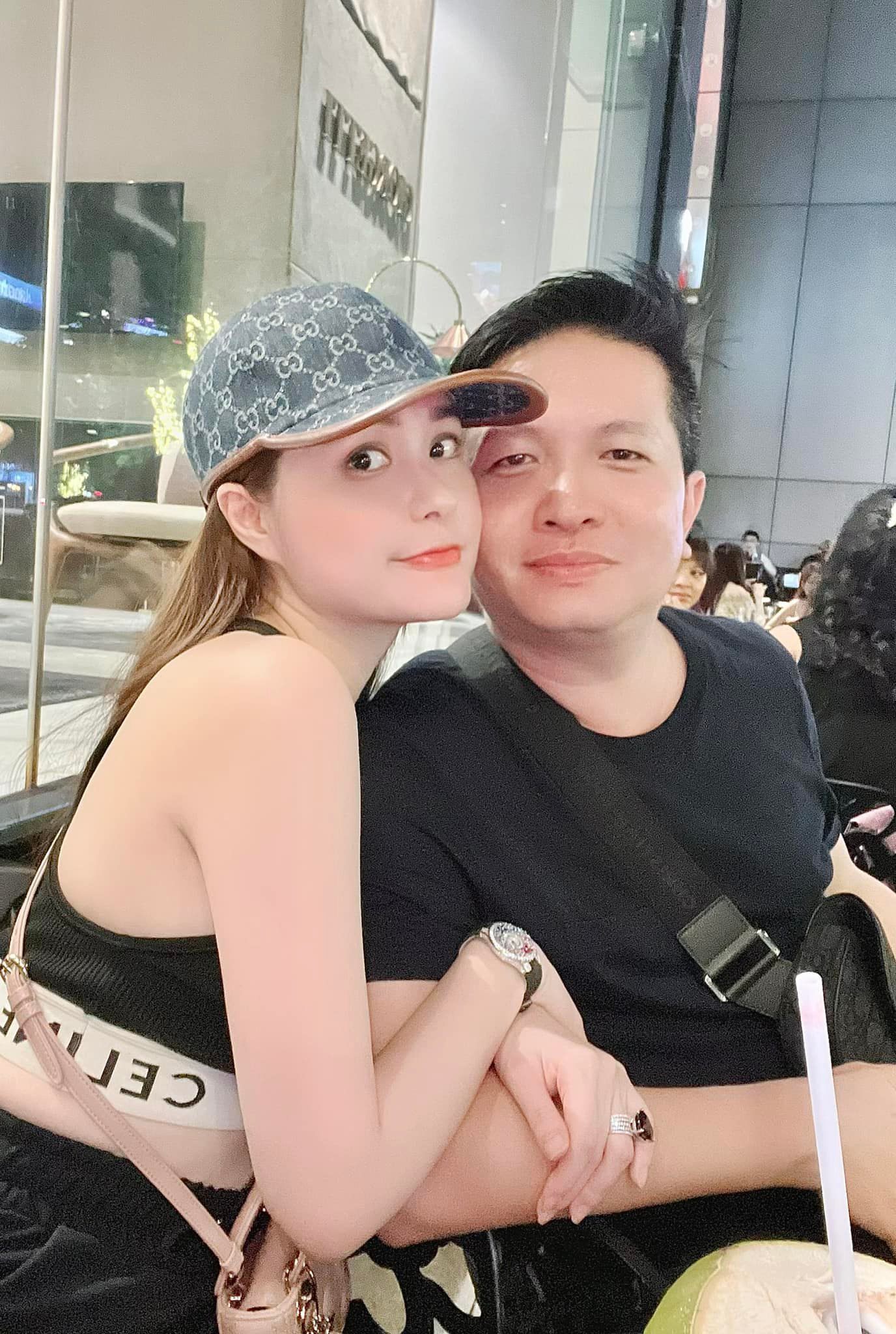 Đại gia Nguyễn Quốc Vũ và ca sĩ Đoàn Di Băng đã về chung nhà hơn 10 năm.