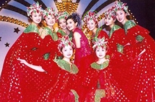 Từ vũ công múa, Tôn Lệ giờ có được vị trí thành công như hiện tại.