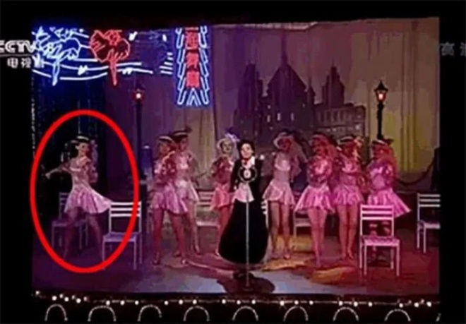 Tôn Lệ được minh oan khi hình ảnh trong Tân dòng sông ly biệt được đăng tải.