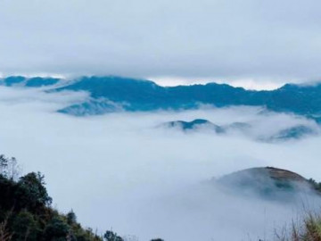 Lên sống lưng khủng long để ôm mây - đón gió ở Tà Xùa