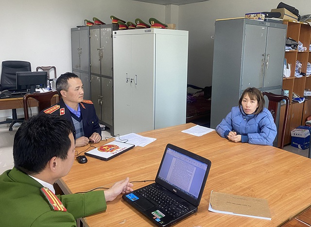 Đối tượng Ngô Thị Sinh tại cơ quan điều tra.