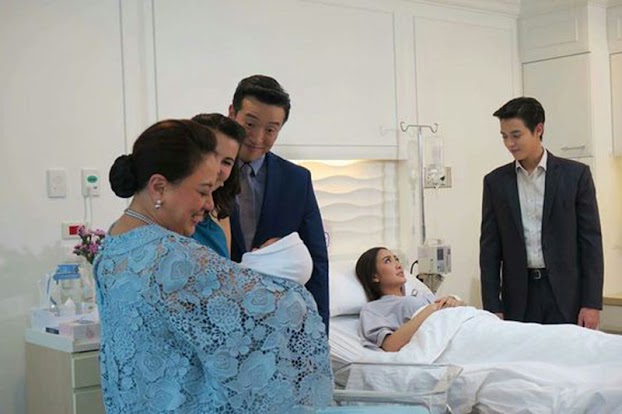 Khi con dâu vào viện sinh bé, tôi cũng có mặt chăm cho 5 ngày mổ đẻ trong viện. (Ảnh minh họa)