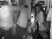 Tin tức - Nữ hành khách xin dừng xe đi vệ sinh trên đường cao tốc, tài xế không dừng và bị đánh: Nhà xe chờ cơ quan Công an xử lý