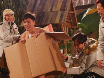 Bị nhận xét phản cảm vì để HIEUTHUHAI lột đồ trên sóng truyền hình, nhà sản xuất nói gì?