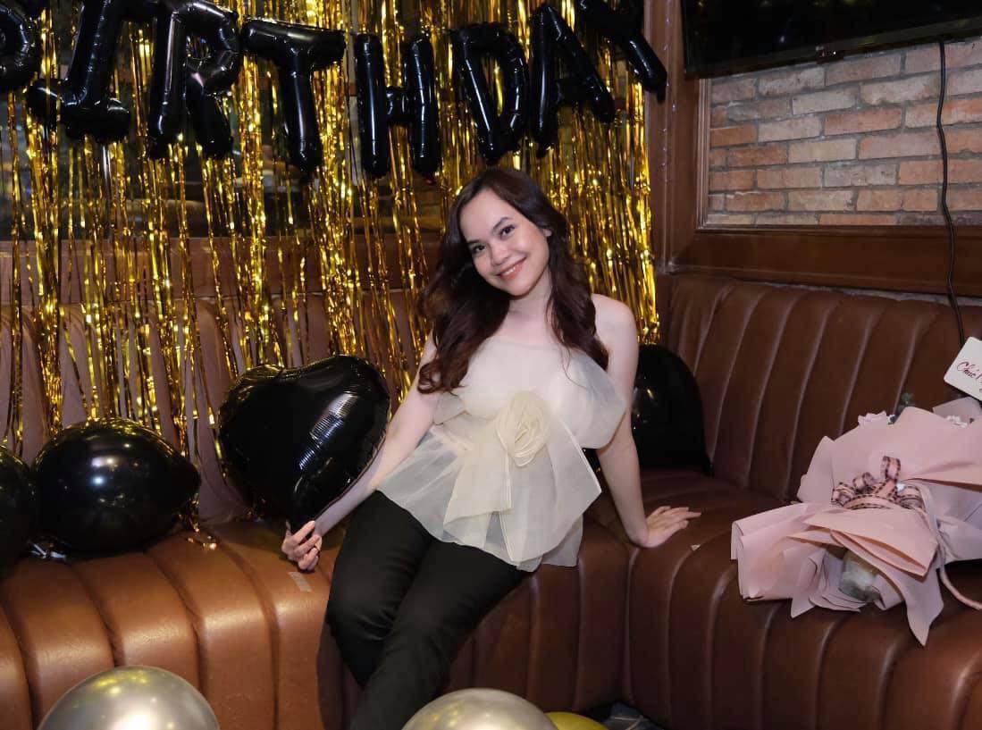 Nam MC VTV U50 trẻ như amp;#34;cậu béamp;#34;: Yêu vợ xinh 9 năm vẫn giữ trong trắng, ngày lễ chuyển khoản liền tay - 8