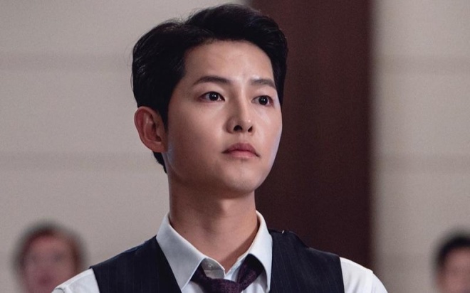 Song Joong Ki tức giận khi vợ bị đồn đại sai sự thật.