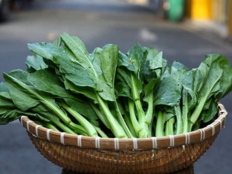 Rau hữu cơ khác rau sạch thế nào?