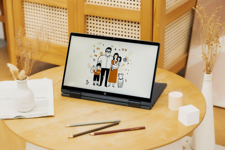 View - HP Pavilion X360 - đồng hành cùng "mẹ bỉm sữa” thời đại số