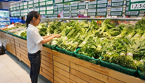  Quầy bán rau sạch tại siêu thị co.opmart.