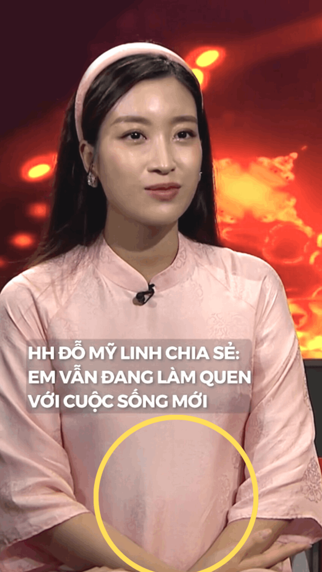 Chiếc bụng lấp ló của Đỗ Mỹ Linh lọt vào tầm ngắm của nhiều khán giả.