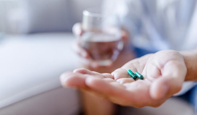 Tác dụng phụ của thuốc kháng histamine đã khiến bà cụ bị mê sảng tạm thời. (Ảnh minh họa)