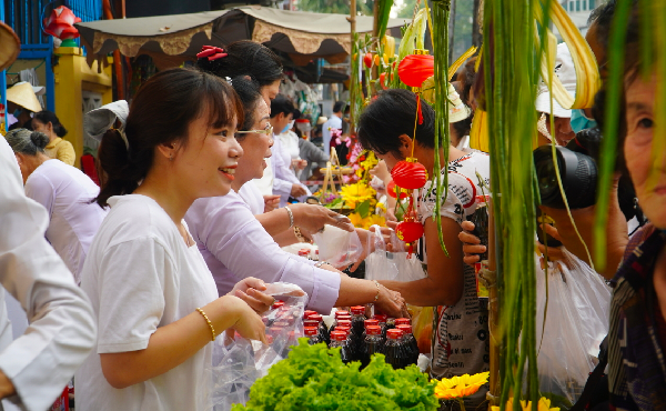Phiên chợ đặc biệt ở Tây Ninh.