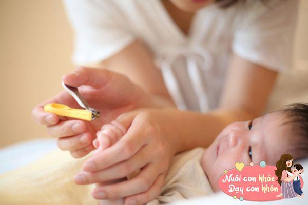 Làm đúng 4 bước chăm sóc da trẻ sơ sinh, sau một tháng da con trắng bóc - 5