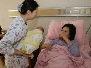 Làm vợ - Không thể chăm con dâu ở cữ, mẹ chồng gửi món quà khiến nàng dâu cười híp mắt, lên giường cũng mang theo