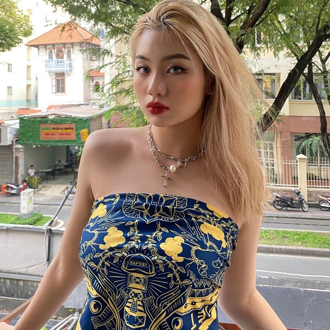 Diện mạo thay đổi hoàn toàn khi quyết định làm rapper.