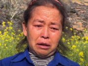 Tin tức - Người đàn bà góa 52 tuổi lấy trai tân 25 tuổi khóc nức nở khi bị coi thường vì nghèo, lo lắng không có đất trồng ngô