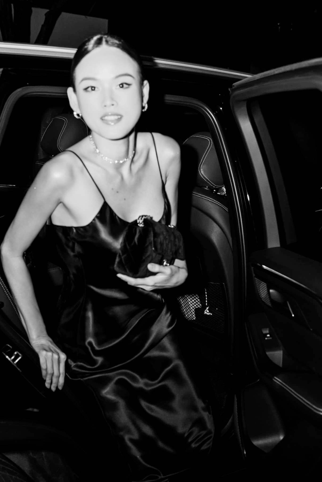 img srchttps://cdn.eva.vn/upload/1-2023/images/2023-03-03/doi-ban-than-le-thuy---tuyet-lan-sau-12-nam-nguoi-co-tinh-moi-sau-ly-hon-nguoi-lay-thieu-gia-8-nam-c-323630149_894515881682642_5222130421605531527_n-1677836491-490-width1366height2048.jpg width660 /