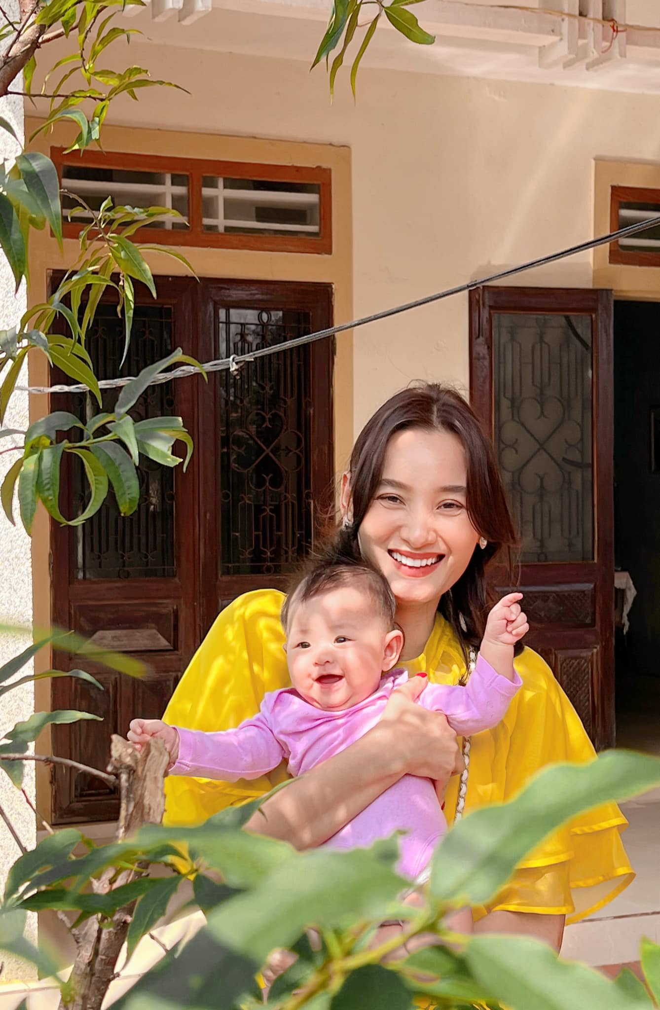 Đôi bạn thân Lê Thúy - Tuyết Lan sau 12 năm: Người có tình mới sau ly hôn, người lấy thiếu gia 8 năm chưa có con - 8