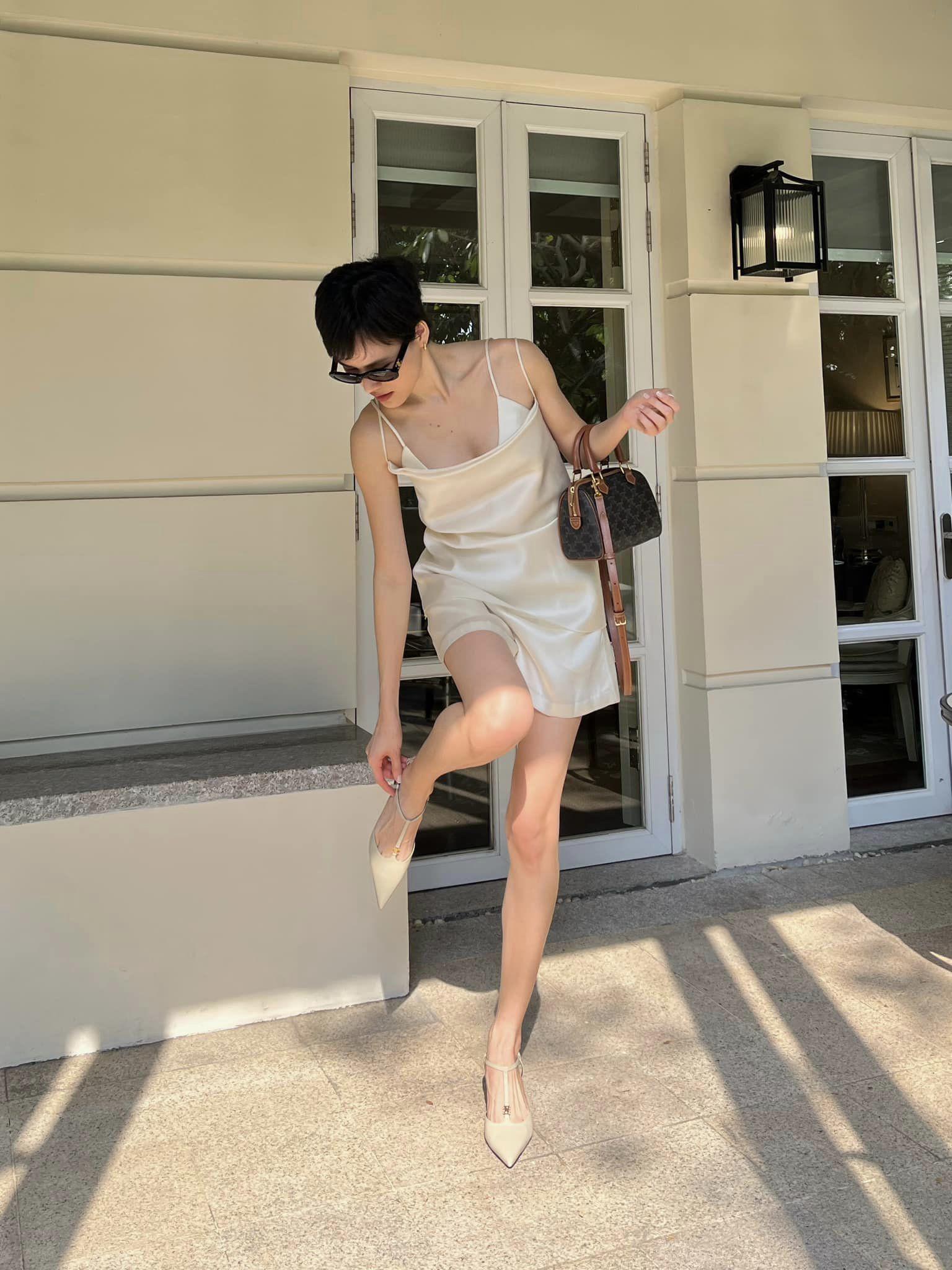 img srchttps://cdn.eva.vn/upload/1-2023/images/2023-03-03/doi-ban-than-le-thuy---tuyet-lan-sau-12-nam-nguoi-co-tinh-moi-sau-ly-hon-nguoi-lay-thieu-gia-8-nam-c-331319985_1460220261172382_478114665691155517_n-1677836491-608-width1536height2048.jpg width660 /