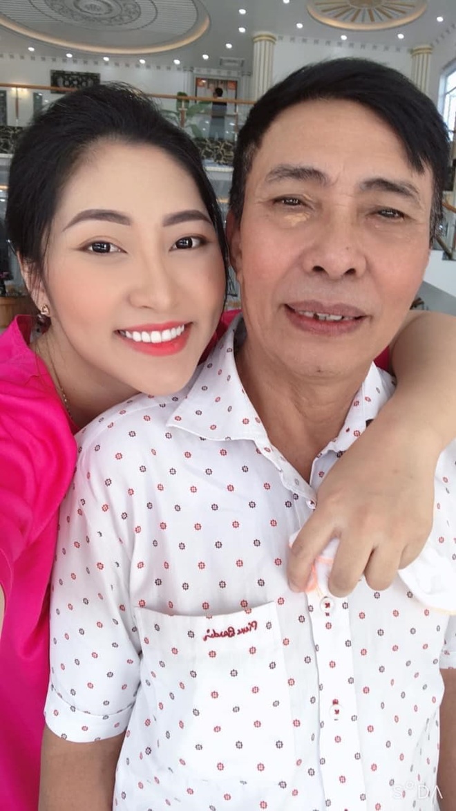 Sao Việt 24h: Con gái Hồng Đăng gầy amp;#34;như mõ mương, dặt dà dặt dẹoamp;#34; nhưng đoạt huy chương vàng làm bố kinh ngạc - 14