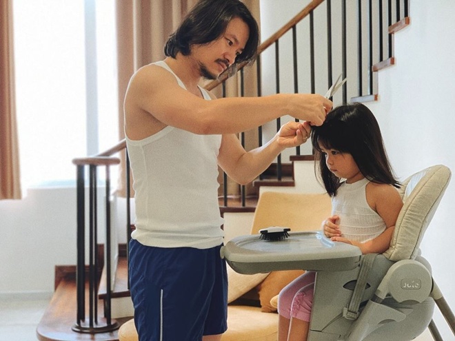 Vợ chồng đạo diễn Hoàng Nhật Nam đang cuộc cuộc sống hạnh phúc viên mãn bên 3 người con.