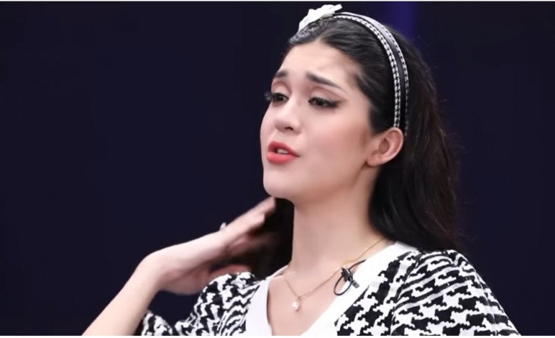 Cô cho rằng mình có gương mặt Hoa hậu nhưng bị make up, làm tóc xấu.