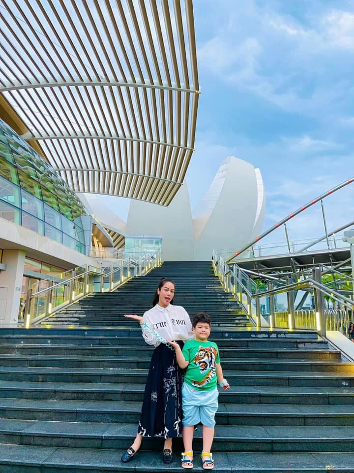 Con trai Nhật Kim Anh 8 tuổi cao lớn gần bằng bố, hạnh phúc khi bố mẹ ngừng kiện tụng, được du lịch khắp nơi - 9