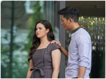 Vợ sinh xong đòi ngủ riêng, đêm thấy có tiếng động lạ, chồng mở cửa phòng không tin vào mắt mình