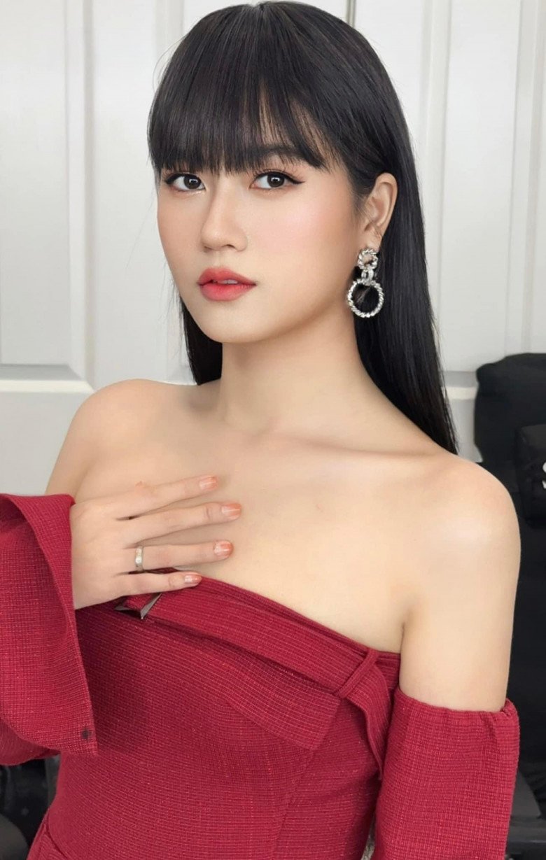Lâm Vỹ Dạ thăng hạng nhan sắc, có đặc điểm mang mác Hoa hậu, khác lạ đến mức fans ruột phải dụi mắt - 4