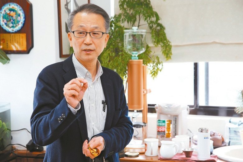 Giáo sư Han Baiyu đã chiến đấu với bệnh ung thư gan suốt thời gian dài và giành chiến thắng. 