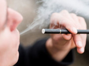 Sức khỏe - Thanh niên Hà Nội tổn thương não, phải thở máy sau khi hút thuốc là điện tử